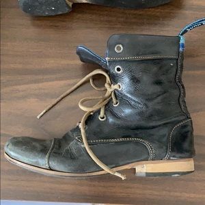 John fluevog boots